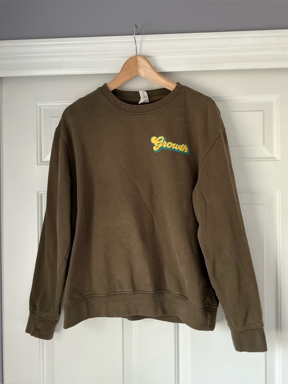 Just Hoods Brown Crewneck Graphic Sweatshirt L